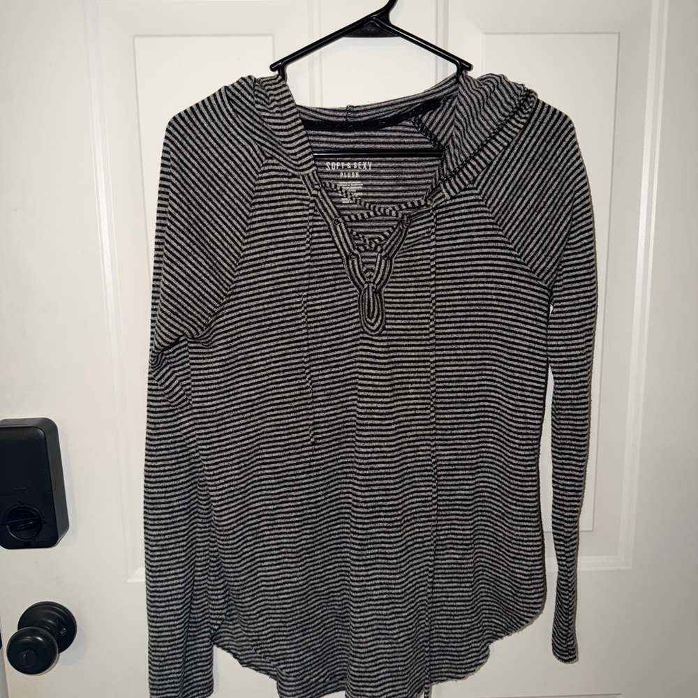 American Eagle Outfitters Black and White Striped Hoodie